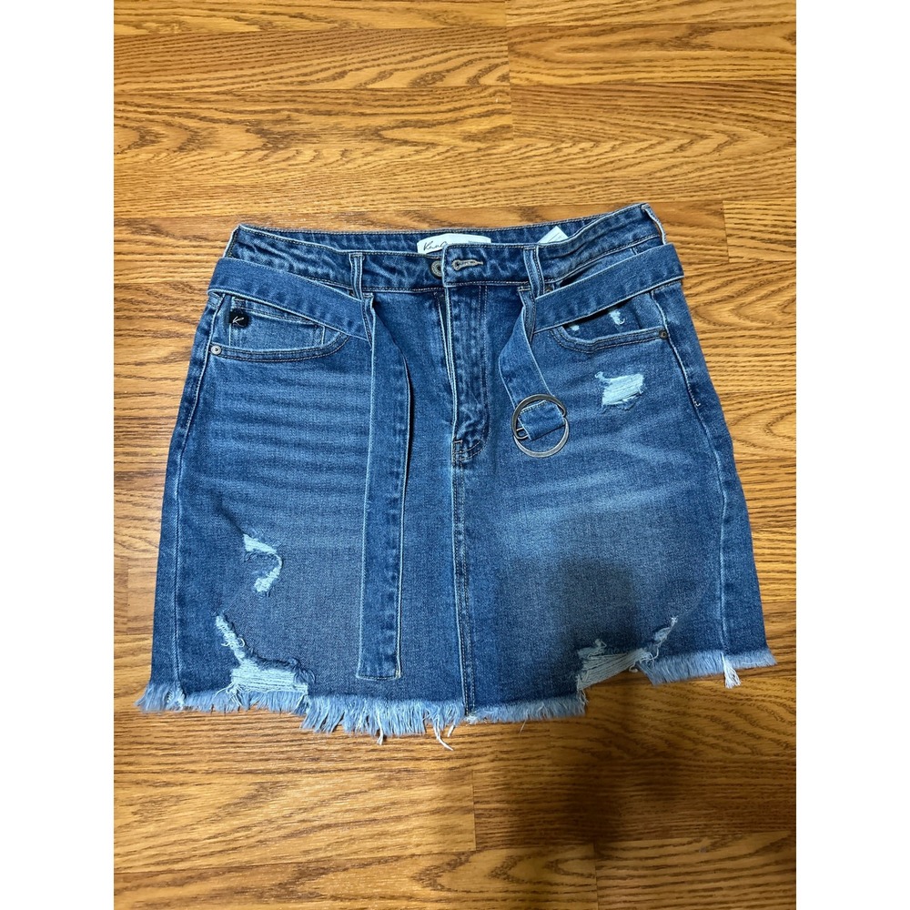KanCan Maurices Distressed Denim Mini Skirt Medium Wash D-Ring Belt Size 29